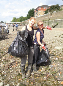 Thames21 - I volontari che ripuliscono il Tamigi nel cuore di Londra